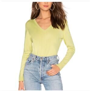 Women's Revolve 525 America V-Neck Spring Sweater in Green Pear Small